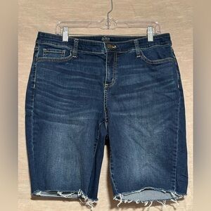 a.n.a Women’s Dark Wash Jean Shorts